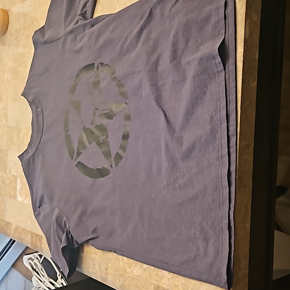 Xl skull star and circle  shirt grey